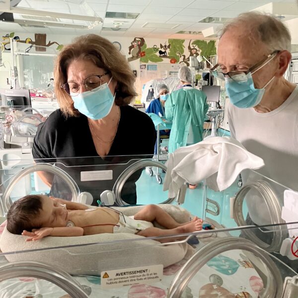 Gabriela and her grandma and grandpa in the hospital.
